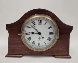 Smiths mahogany cased mantel clock, mid 20th century, with white enamel dial and black Roman