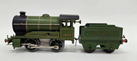 Hornby clockwork O gauge type 501 LNER 1842 0-4-0T locomotive and LNER four wheel tender, green with