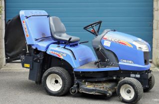 ISEKI SXG 216 688cc two cylinder diesel ride-on lawn mower with SBC402 grass collector Condition