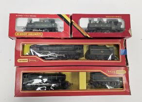 Two Hornby 00 gauge boxed locomotives and tenders to include R.259s 4-6-2 Britannia class locomotive