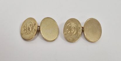 Pair 9ct gold chain-pattern cufflinks, oval and engine-turned and monogrammed, 13.4g total approx.