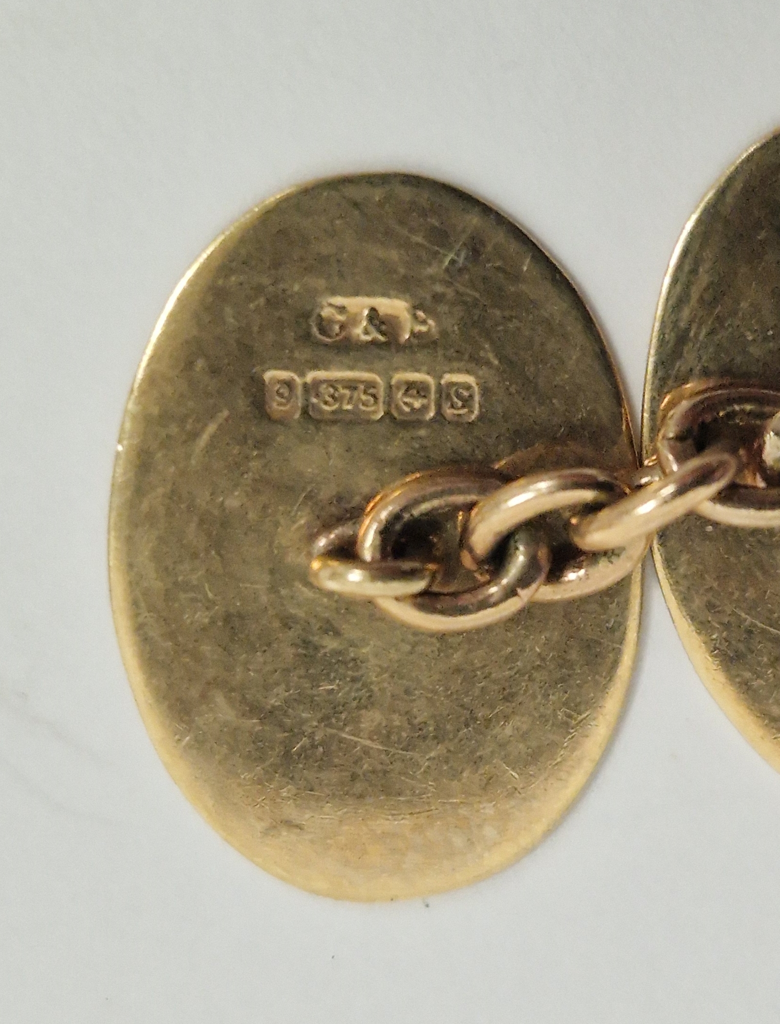 Pair 9ct gold chain-pattern cufflinks, each with oval end, monogrammed - Image 2 of 2