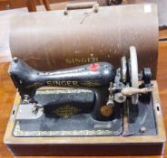 Vintage Singer sewing machine in case bearing no.Y1496773