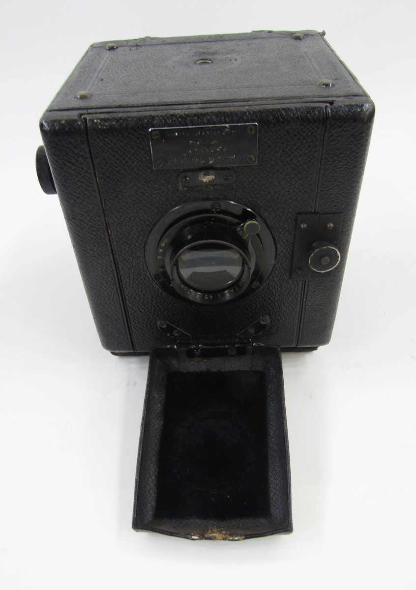 Early 20th century Sands Hunter & co Ensign Popular reflex camera, patent 15548-08, with Carl