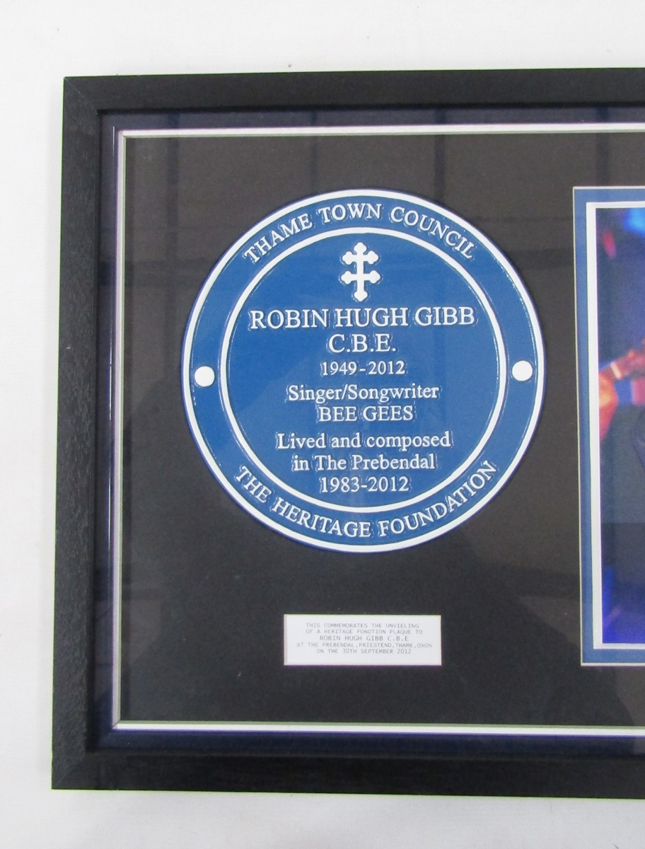Framed photographic portrait of George Formby and his signature dated 1943, framed, 43cm x 36cm, a - Image 3 of 13
