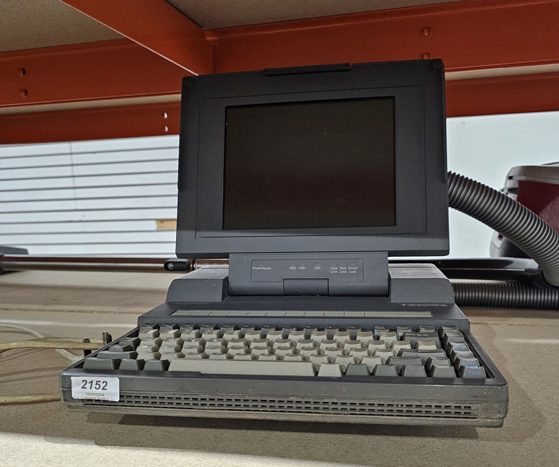 Toshiba T3100e vintage portable PC/early laptop