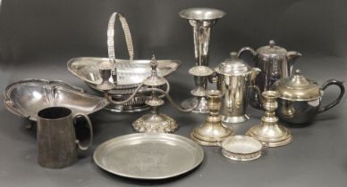 Large quantity EPNS to include Mappin & Webb cake basket, boat-shaped and pierced, having pierced