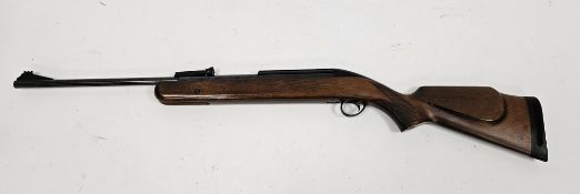 Vintage BSA .22 cal air rifle, serial number ZD02794, approximately 100cm long Auctioneers