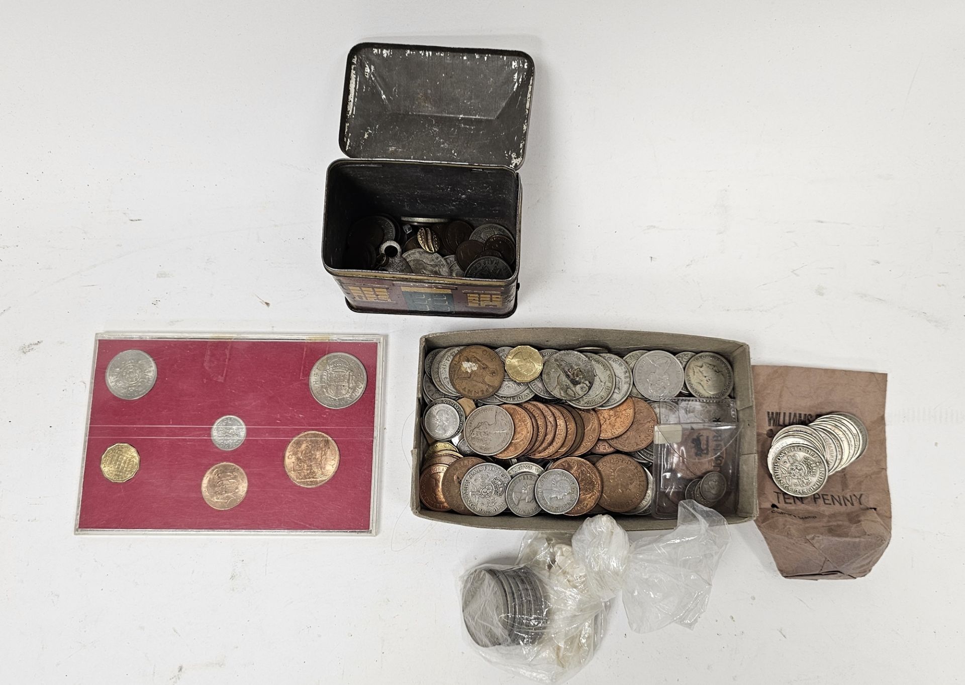 Quantity of British silver and copper coinage including a 1967 presentation set - Image 2 of 2