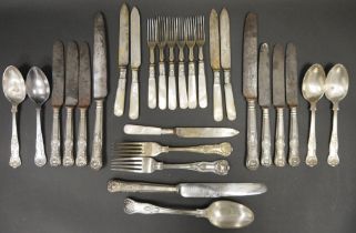 Part service of Kings pattern table flatware in oak table canteen, set of fish eaters in canteen,