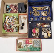 Assorted costume jewellery, to include necklaces, earrings, pendants and wristwatches