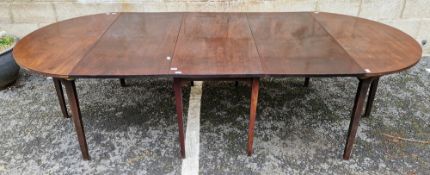 19th century mahogany extending d-end table with square tapering legs, 72cm high x 282cm wide x