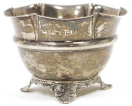 Edwardian silver sugar bowl, with ribbed rim, raised on four splayed feet, hallmarked Birmingham