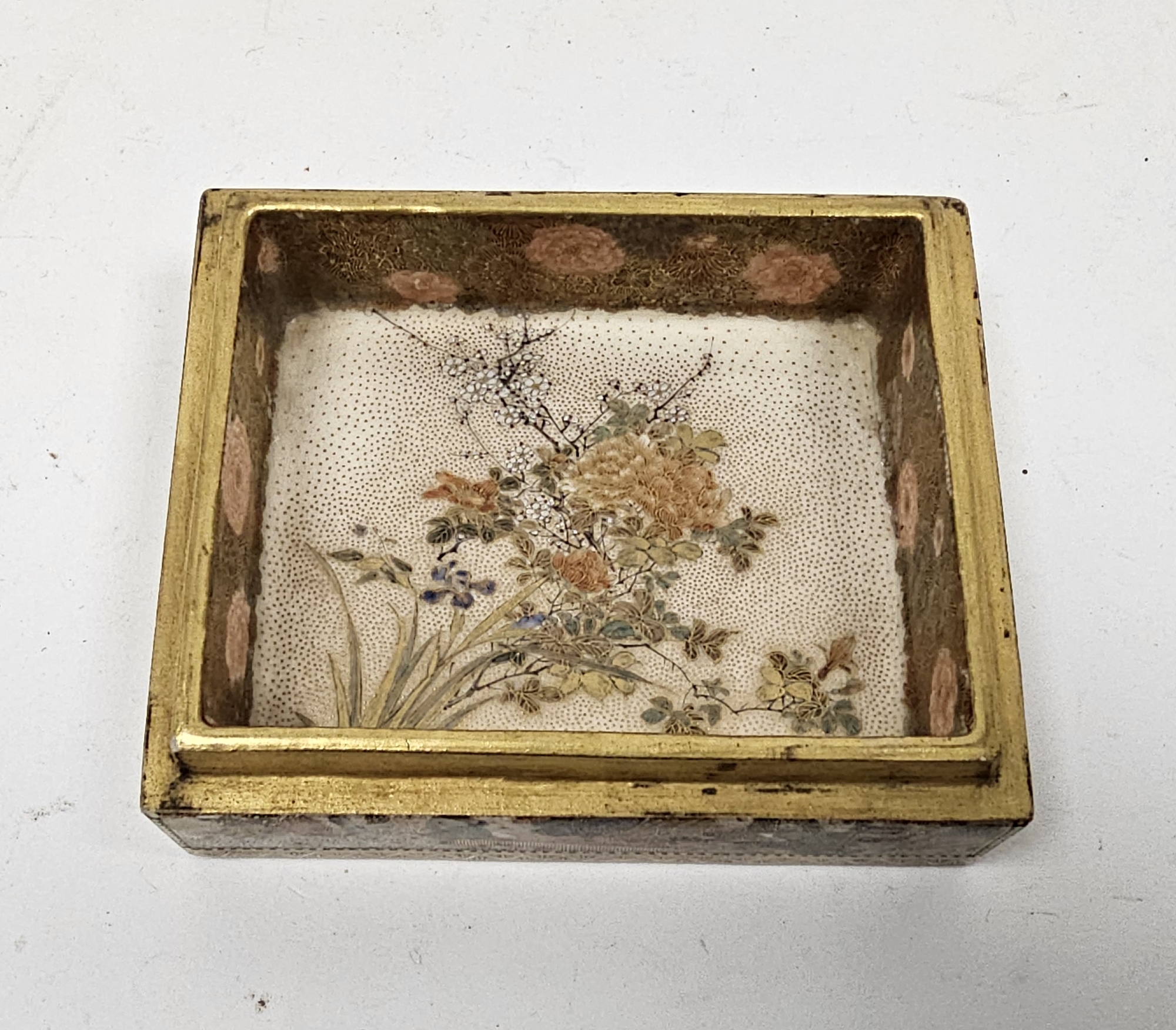 Japanese Meiji period (1868-1912) satsuma rectangular box, the interior painted with