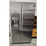 Samsung American-style two-door fridge/freezer, model RS50N3513SL Condition Report Unfortnately we