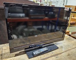 Samsung model LE32C53051W LCD television