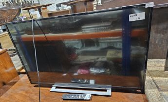 Toshiba LCD colour television, model no.43L3753DB