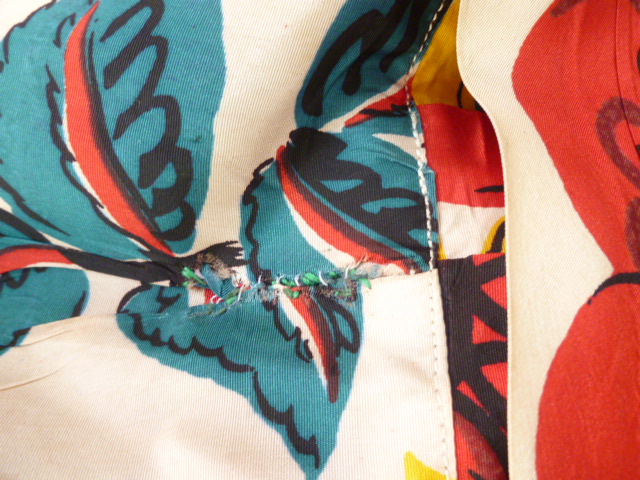 1930's - a full-length evening gown, bold pattern in red, turquoise and yellow, printed onto a white - Image 8 of 28