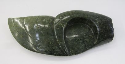 Tracy Chatsama (African) green soapstone bird, 13cm high x 14cm wide