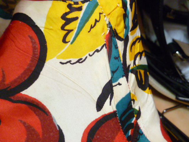 1930's - a full-length evening gown, bold pattern in red, turquoise and yellow, printed onto a white - Image 6 of 28