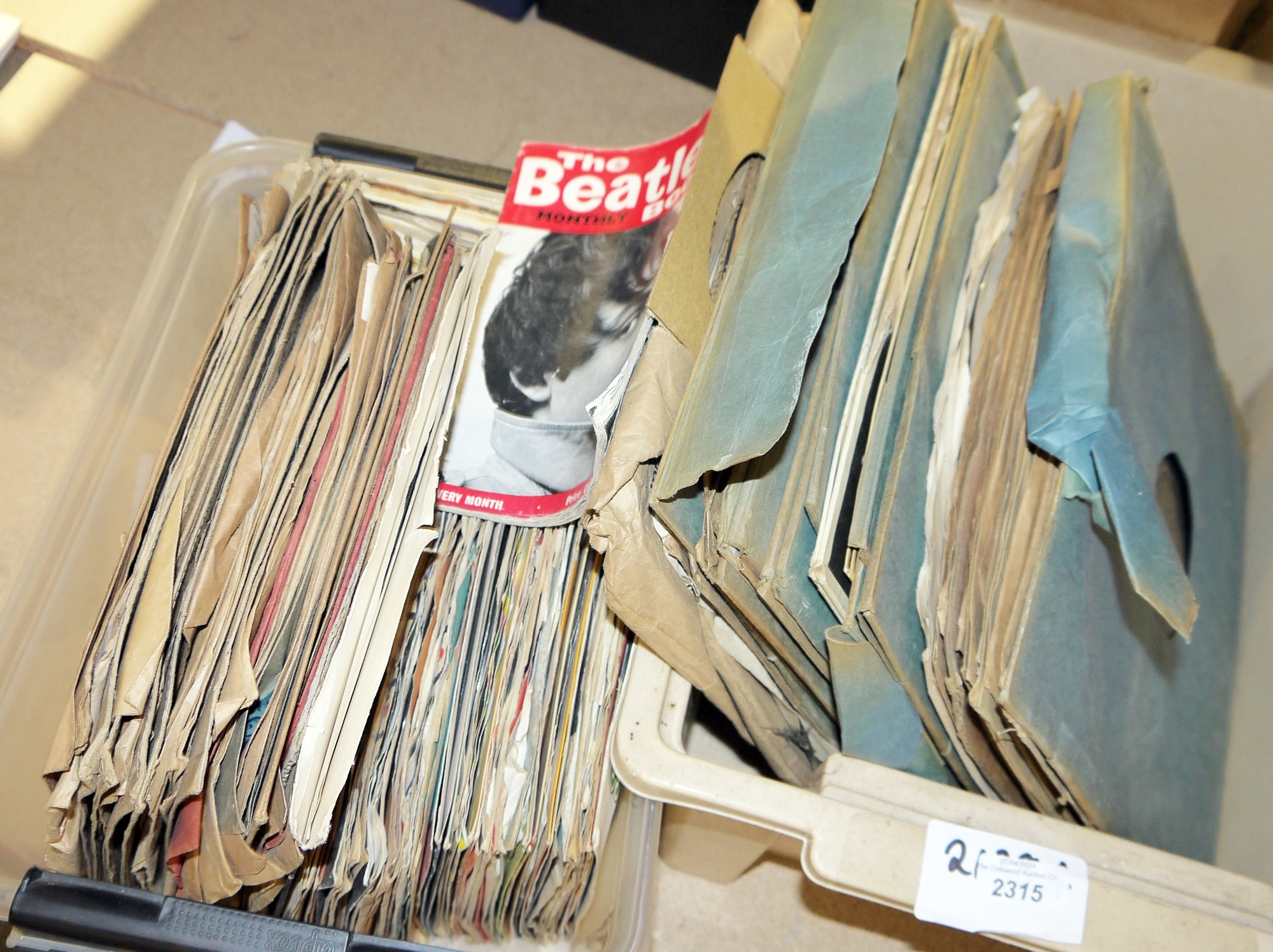 Quantity of vinyl long playing records and 45s and 78 rpm, one Beatles fan magazine 1965, also boxed - Image 2 of 3