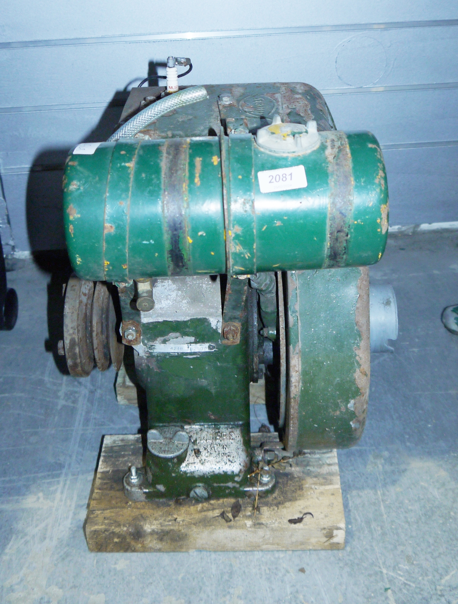 Villiers petrol engine no.239B42771A, mark 25