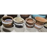 Small quantity of predominantly terracotta pots, some glazed (9)