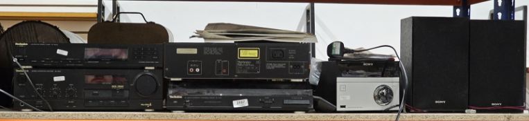 Collection of hi-fi equipment to include a Technics Stereo integrated amplifier SU-X933, Technics