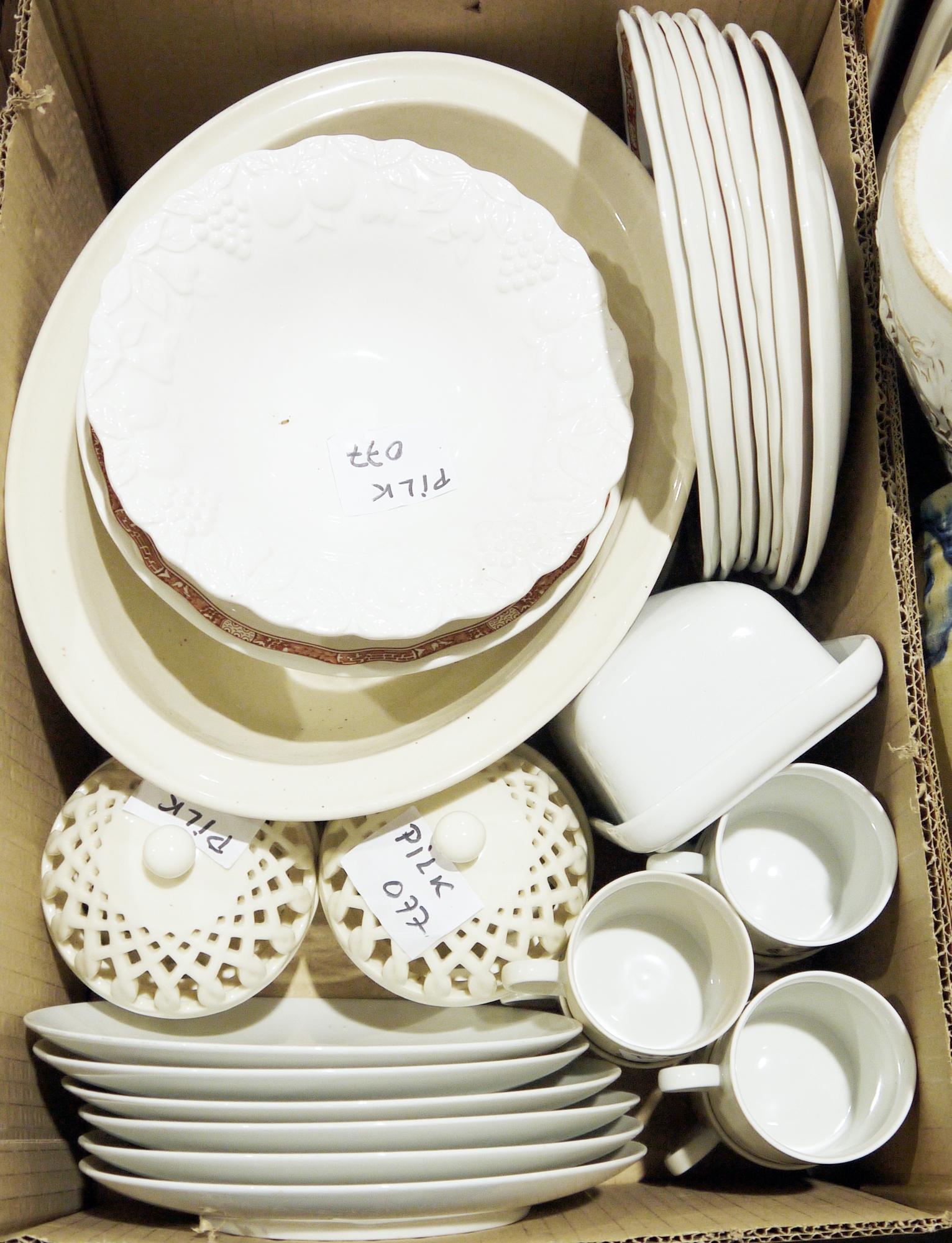 Quantity of assorted white china to include Mitierteich German side plates, ceramic basket of fruit, - Image 4 of 4