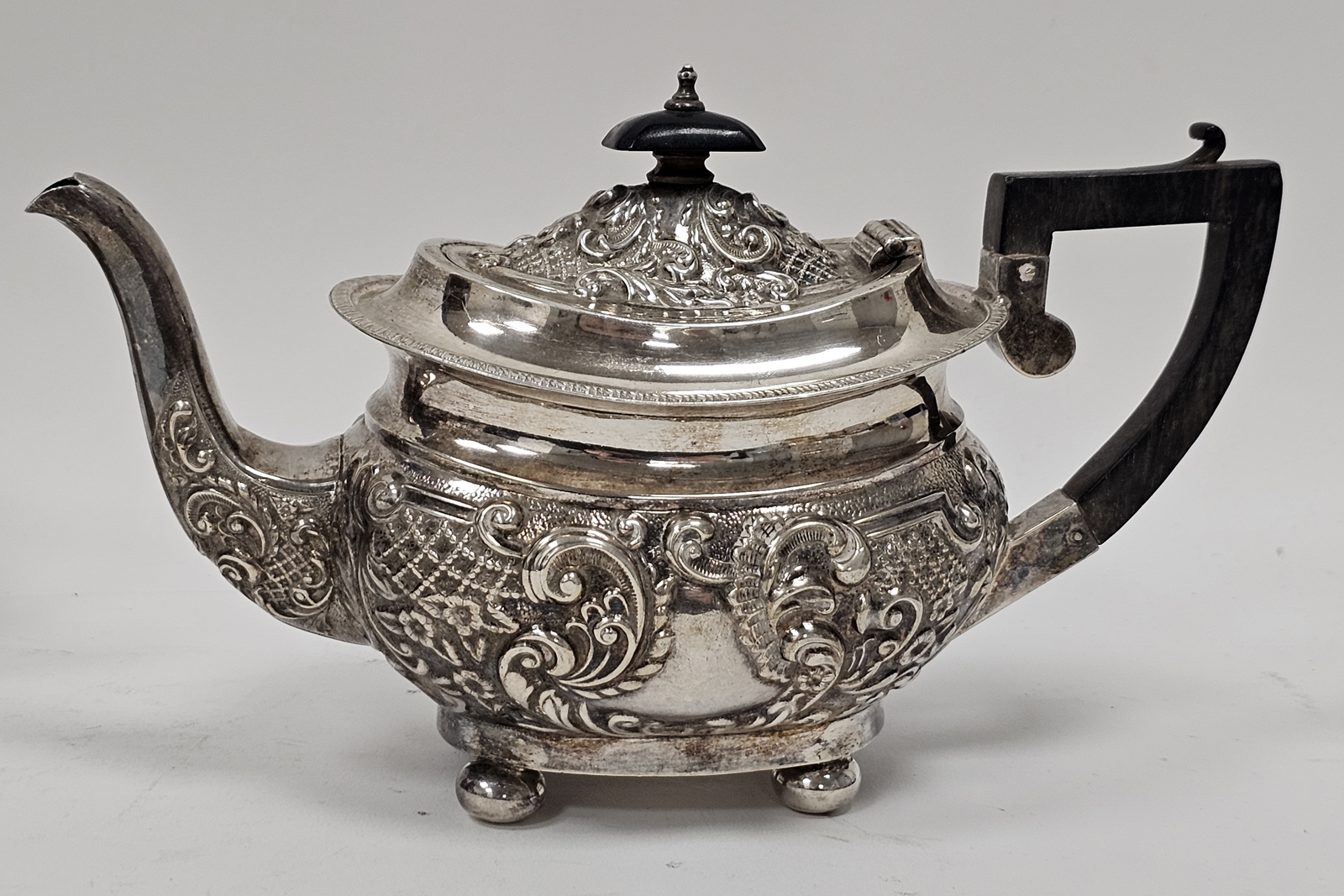 Edwardian silver teapot and sugar bowl by Williams Ltd, Birmingham 1903, both of oval form with - Image 2 of 5