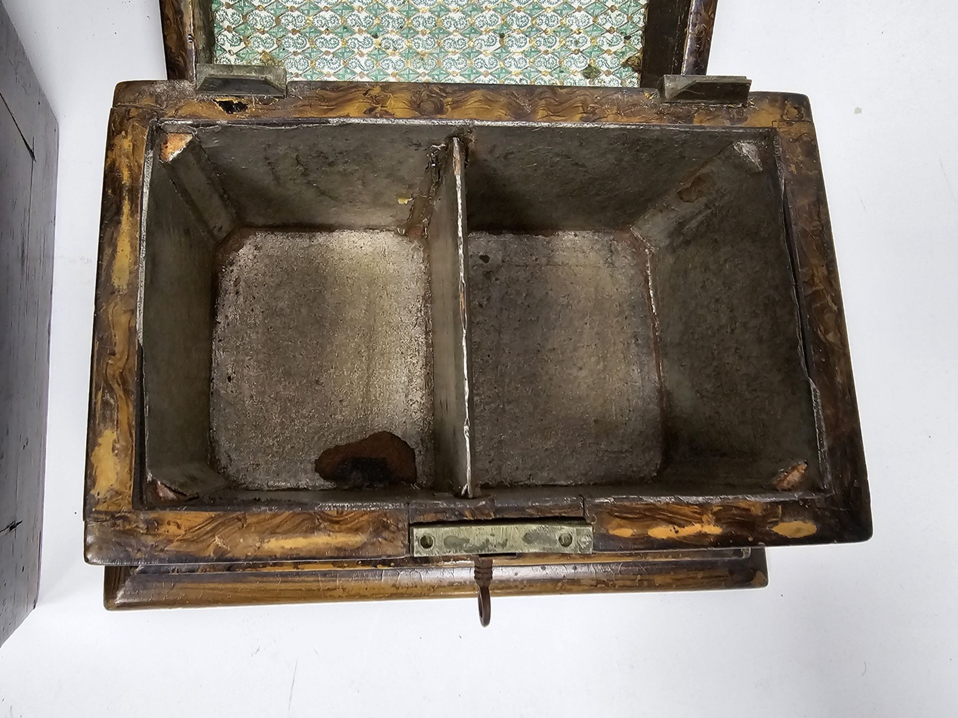 Mahogany and boxwood banded sarcophagus-shaped tea caddy, 28cm x 19cm x 16cm, a waisted burr - Image 3 of 3