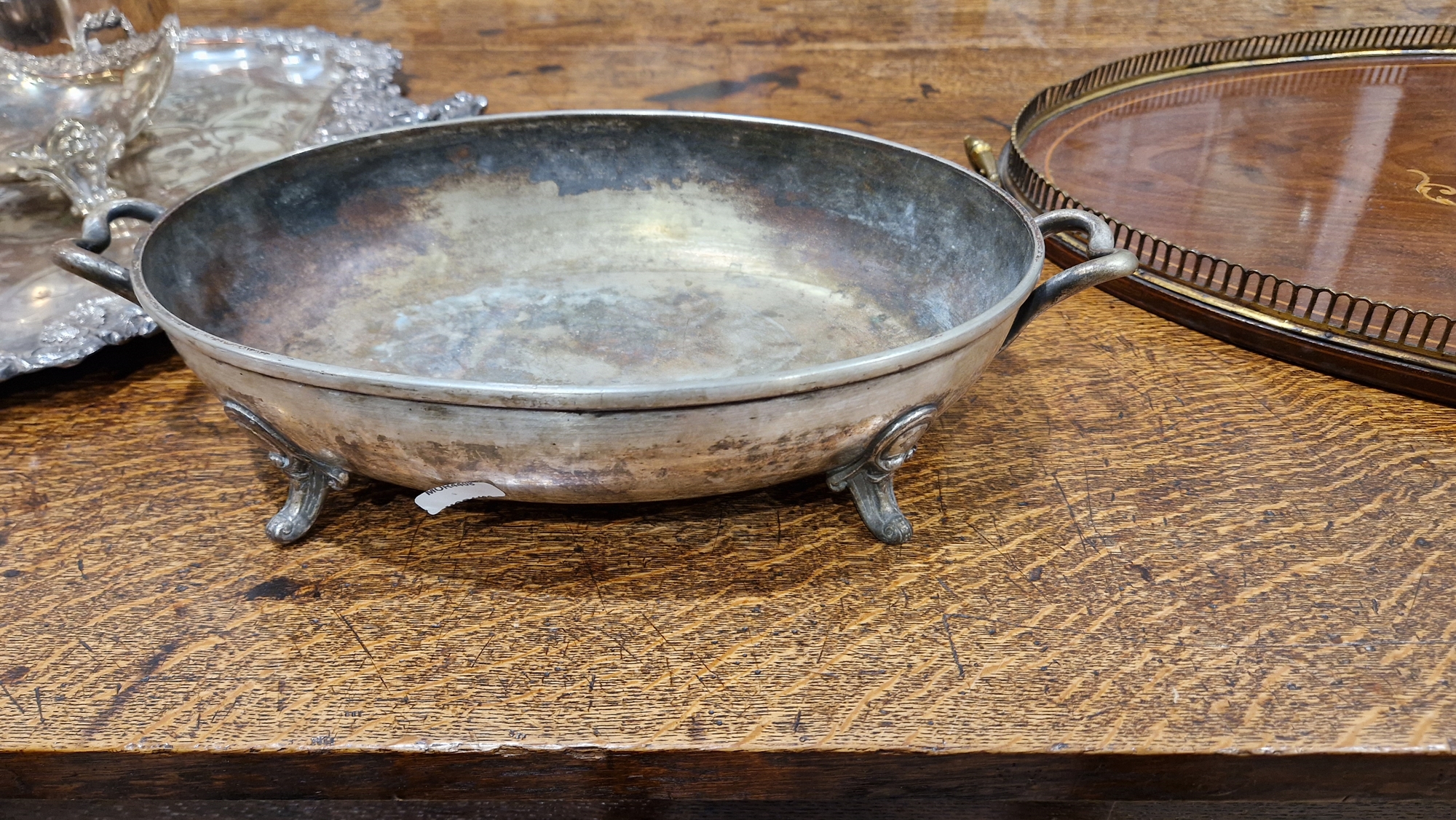 Collection of plated ware, including tea kettle, salver, spirit kettle stand, bon bon dish raised on - Image 6 of 18