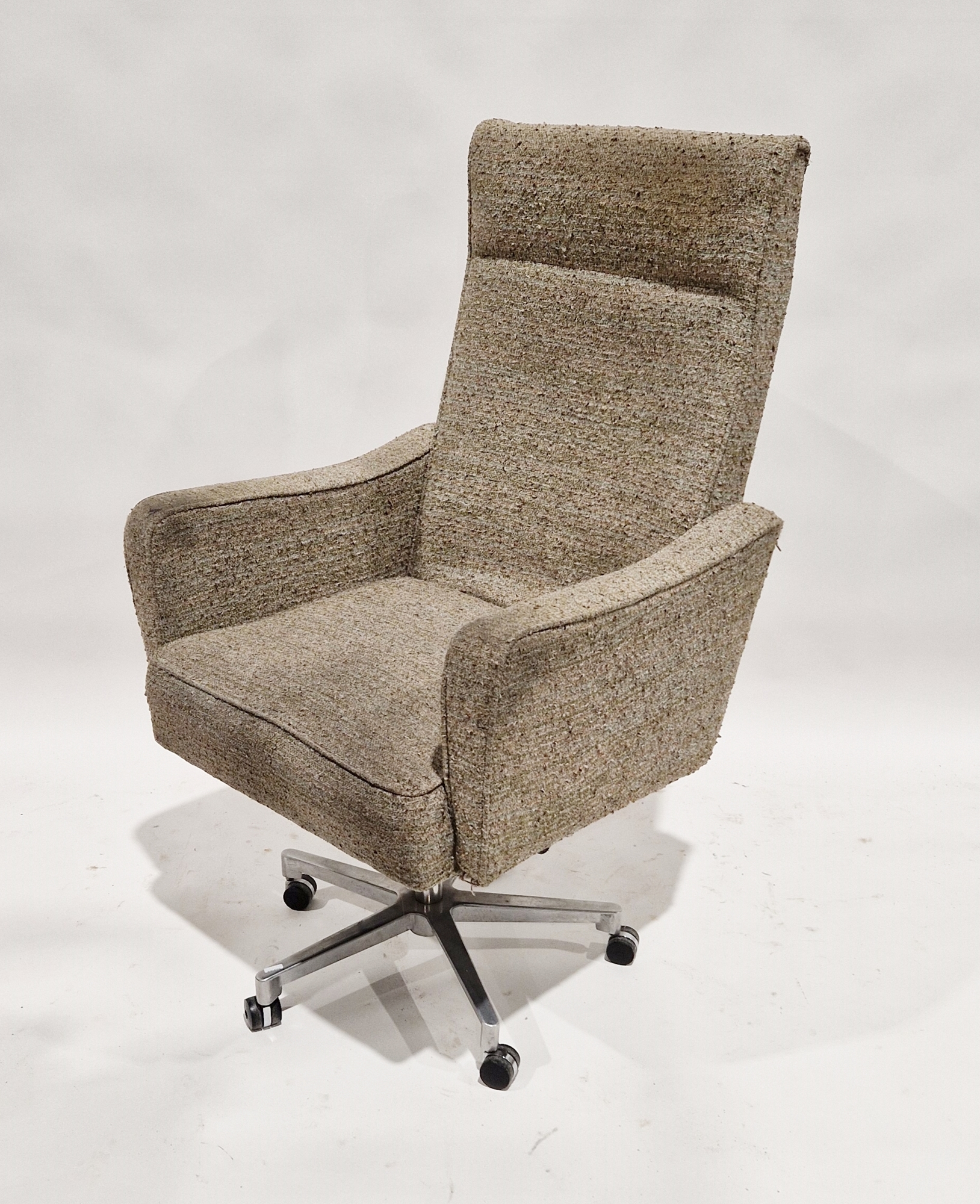 20th century fabric upholstered swivel office chair, possibly by Parker Knoll, on polished metal