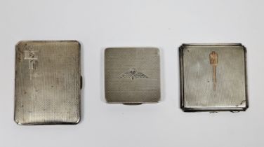 Silver compact by E J Trevitt & Sons Ltd, Birmingham 1940, of engine-turned square form, the cover