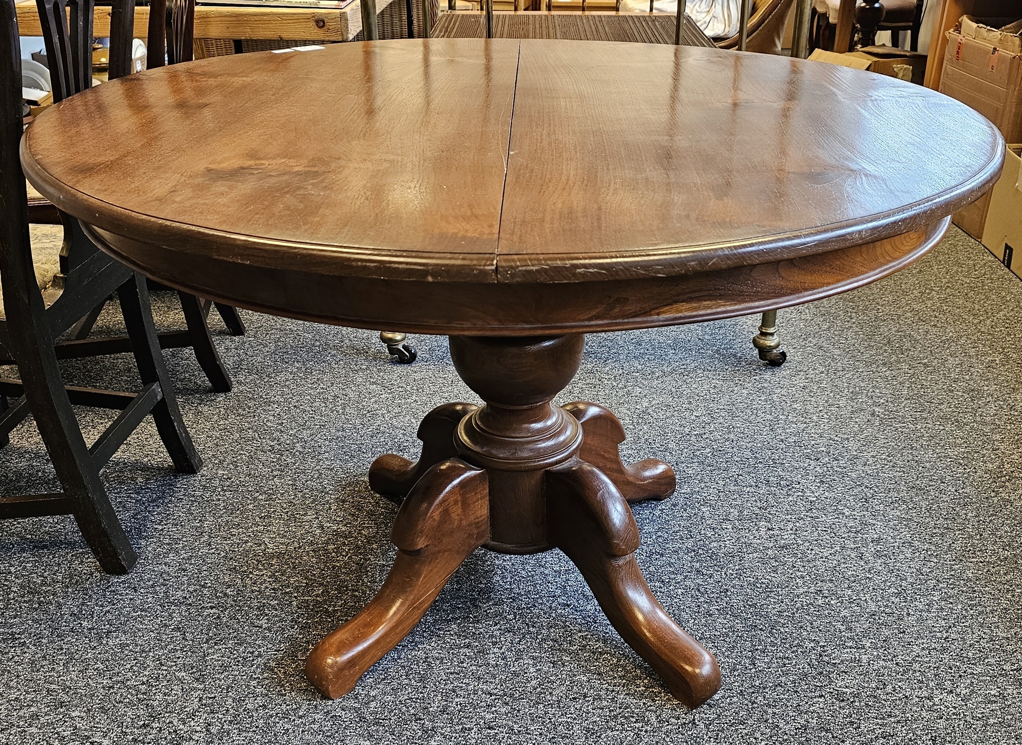 20th century stained hardwood extending dining table of circular form, raised on four cabriole legs, - Image 2 of 2