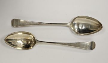 A pair of George III silver tablespoons, engraved with family crest, approximately 22cm long, Hester