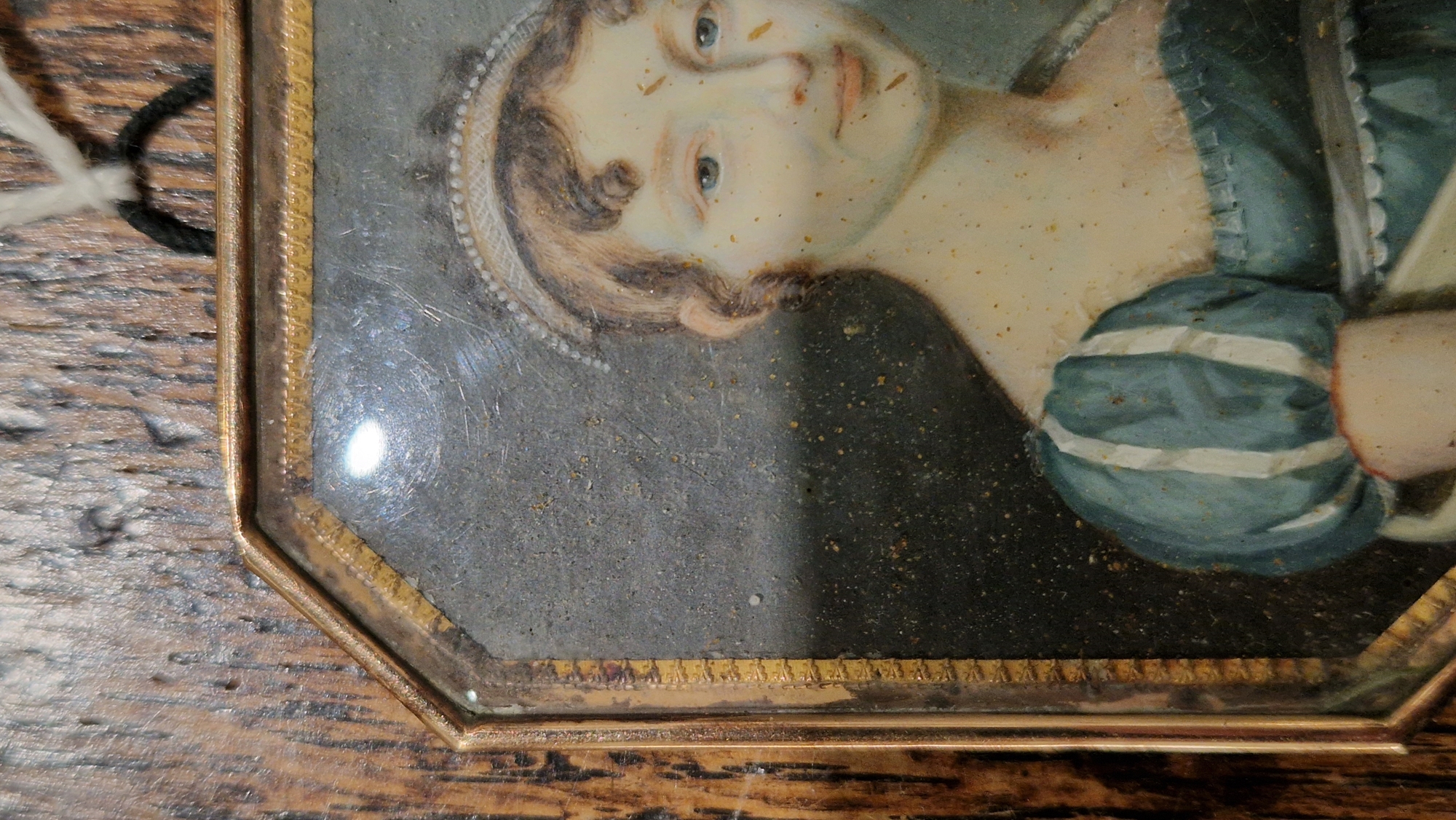 Late 18th/early 19th Century French School Portrait miniature of a lady in watercolour on ivory In - Image 4 of 17