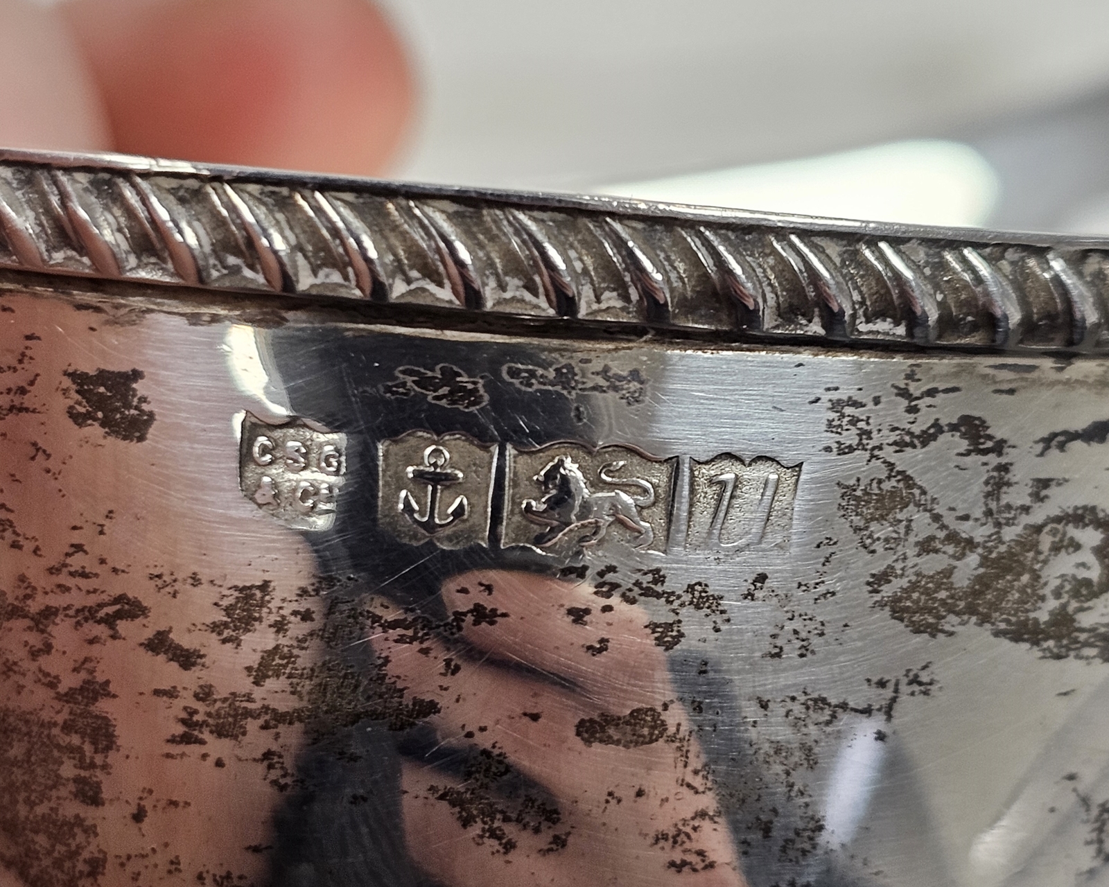 Silver sauce boat, Birmingham 1969, a pair of Victorian fiddle pattern sugar tongs, a silver tea - Image 3 of 7