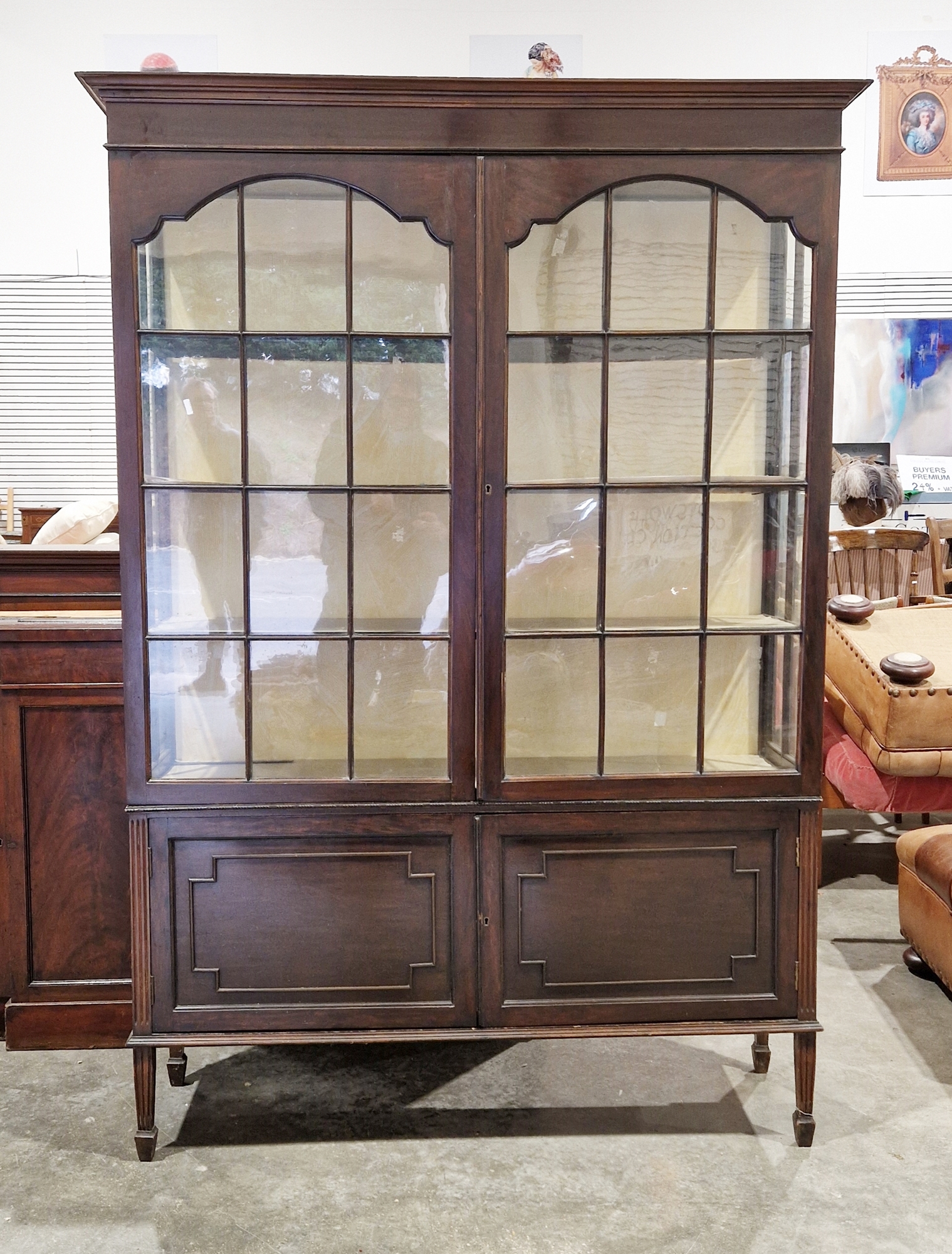 Large late 19th/early 20th century mahogany display cabinet with two glazed doors opening to