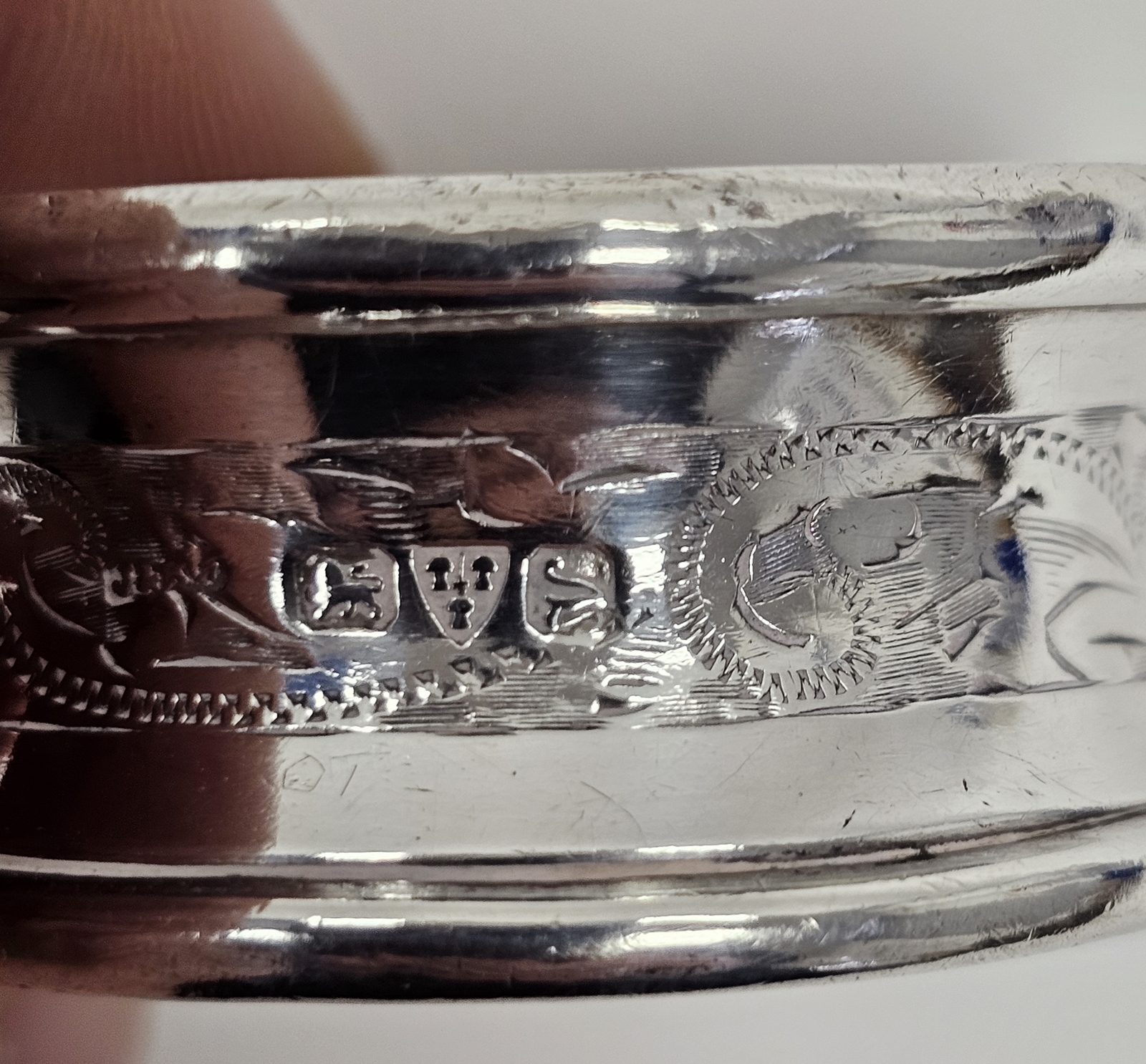 George V Silver Jubilee commemorative silver napkin ring by Asprey & Co Ltd, London 1935, of plain - Image 2 of 7