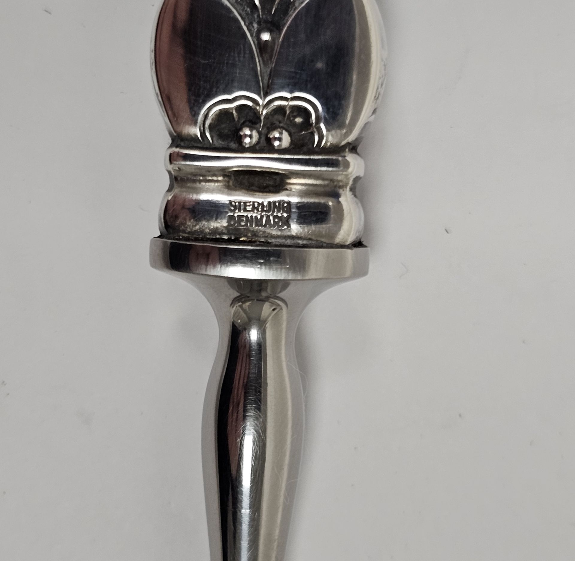 Silver handled cheese parer by Georg Jensen, with import marks for London 1961, the silver handle in - Image 3 of 4