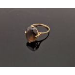 9ct gold and smoky quartz stone ring set oval cut stone Condition Report Ring size - W