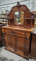 Victorian mahogany chiffonier with bevelled edge mirror back and a single long drawer, over a two-