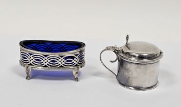 Victorian silver oval salt and an Edward VII cylindrical mustard pot, each with blue glass liner,