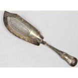 George IV silver queens pattern fish slice by William Eley and William Fearn, London 1820, 6ozt