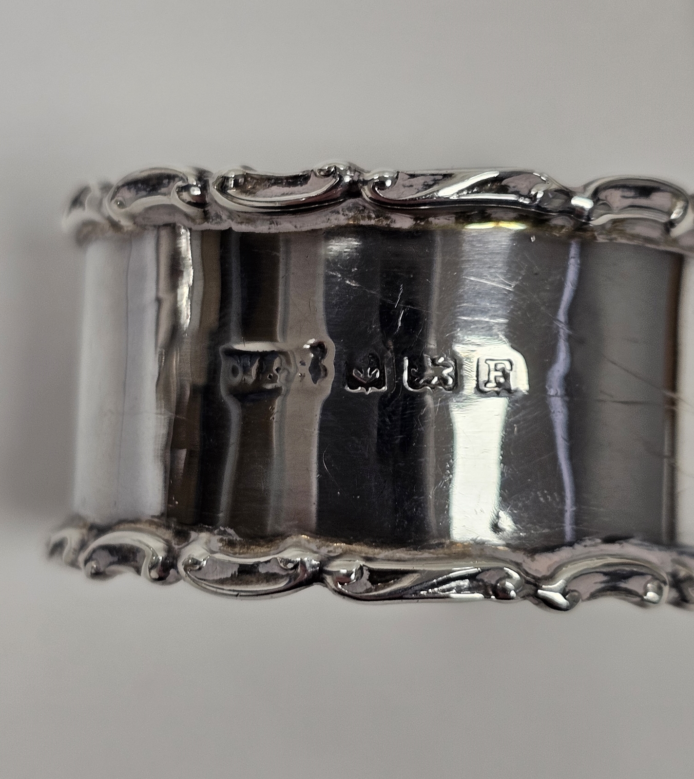 George V Silver Jubilee commemorative silver napkin ring by Asprey & Co Ltd, London 1935, of plain - Image 4 of 7