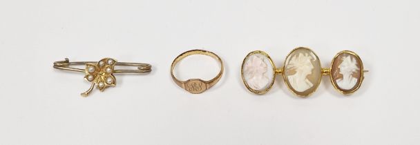 9ct gold small signet ring, a triple-carved shell cameo bar brooch in gold-coloured mount and a