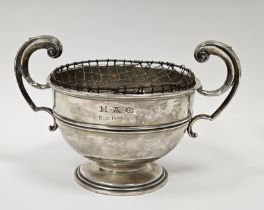 Silver two-handled rose bowl, circular with free scroll handles, double moulding to the body, on