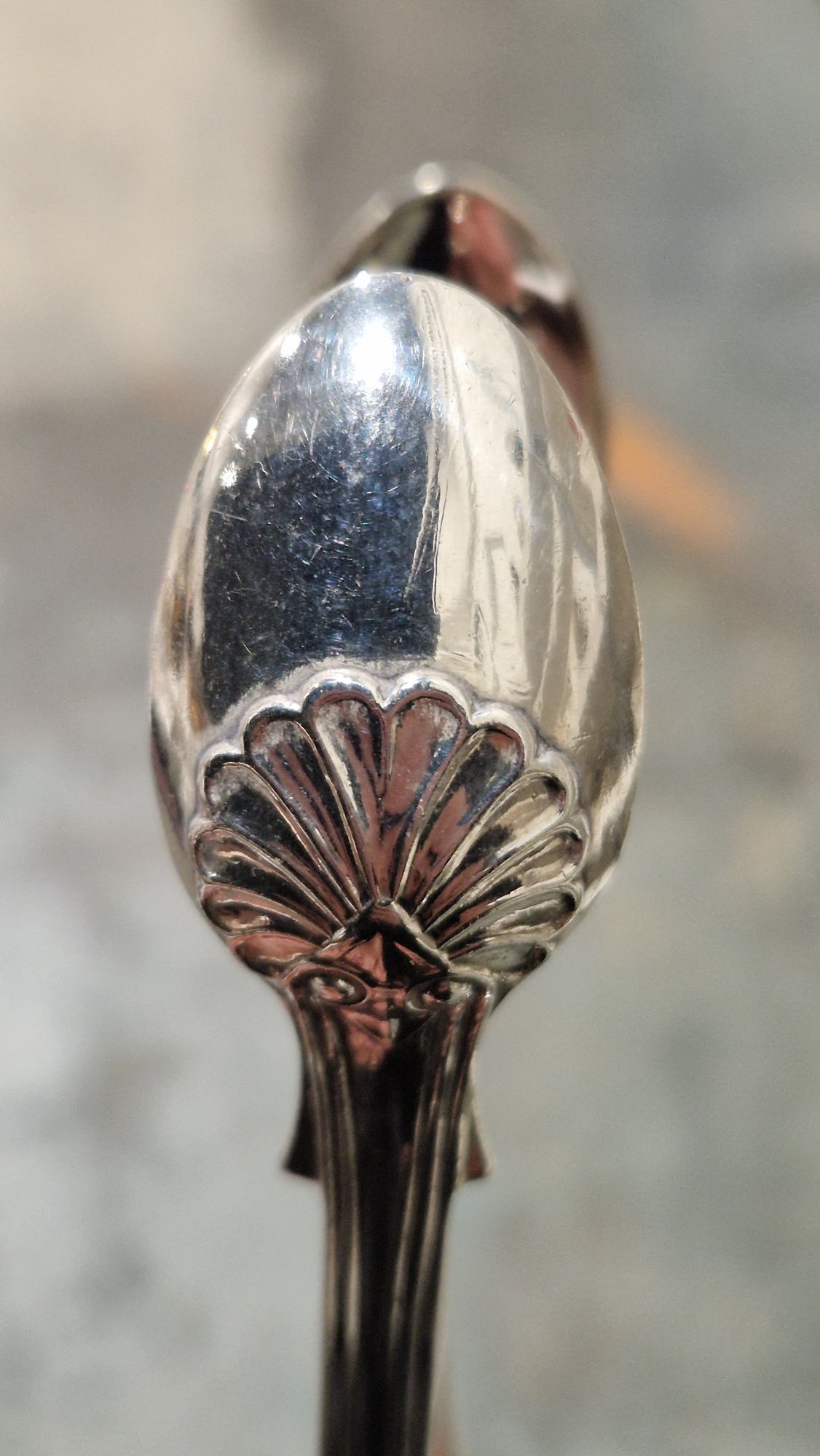 Pair Irish silver sugar tongs, kings pattern, Dublin 1851, makers John Smyth (or Smith), 3oz - Image 3 of 15