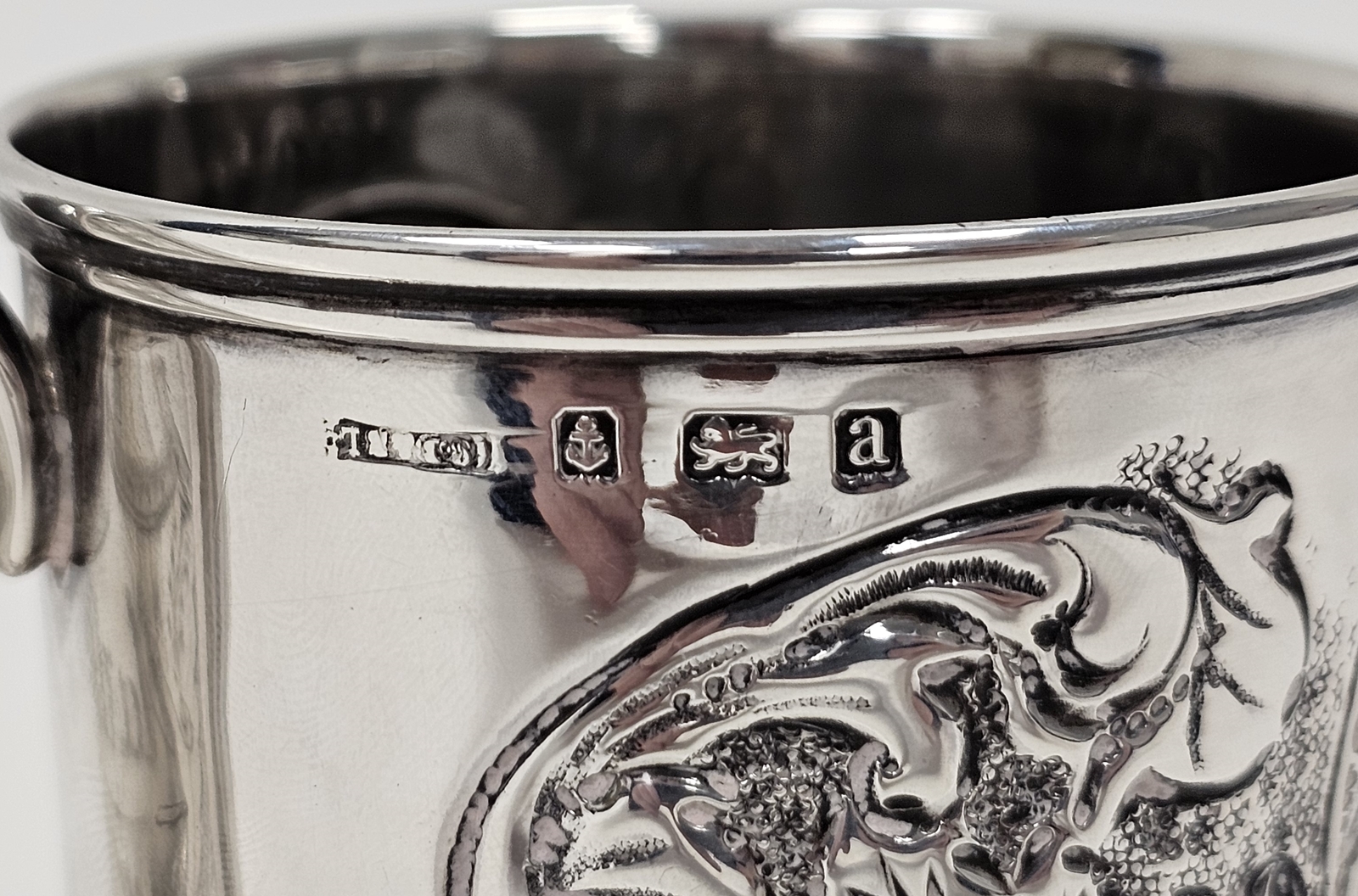 Edwardian silver christening mug by John Rose, Birmingham 1900, of cylindral form with engraved - Image 4 of 5